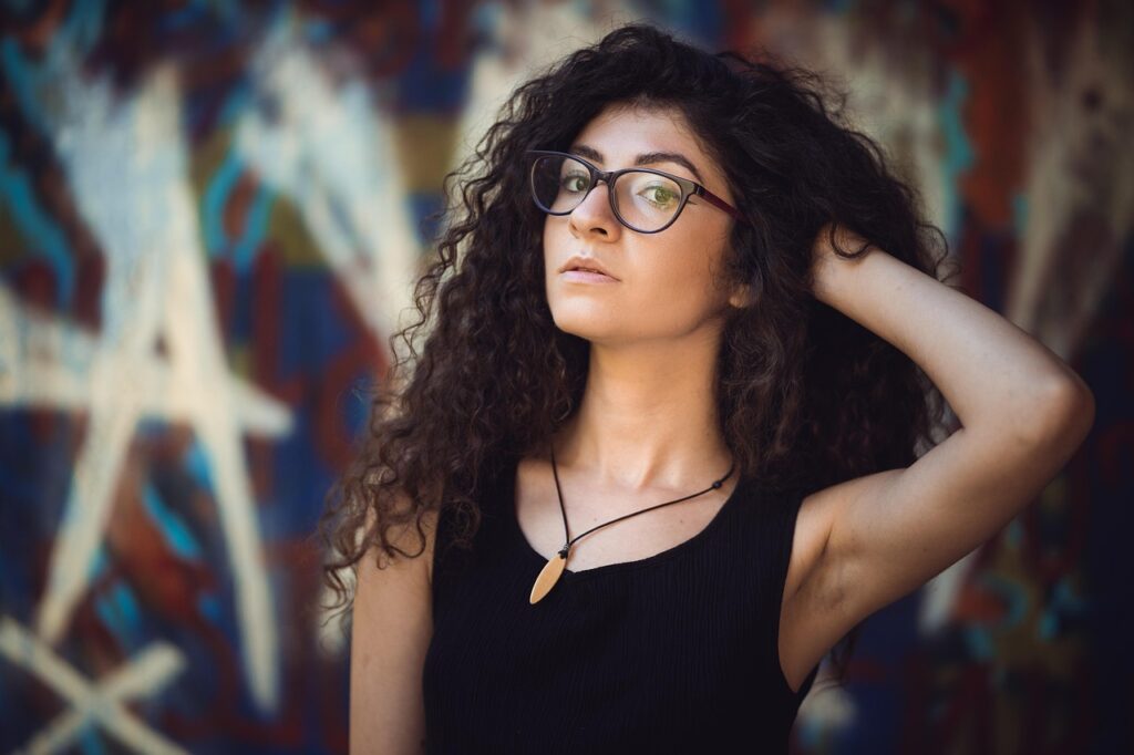 転職サイトとエージェントは20代女性にどっちが向いている？