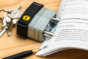 女性が転職する際の契約社員と正社員の選択はどちらが得？